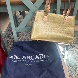 Arcadia Glossy Green tote